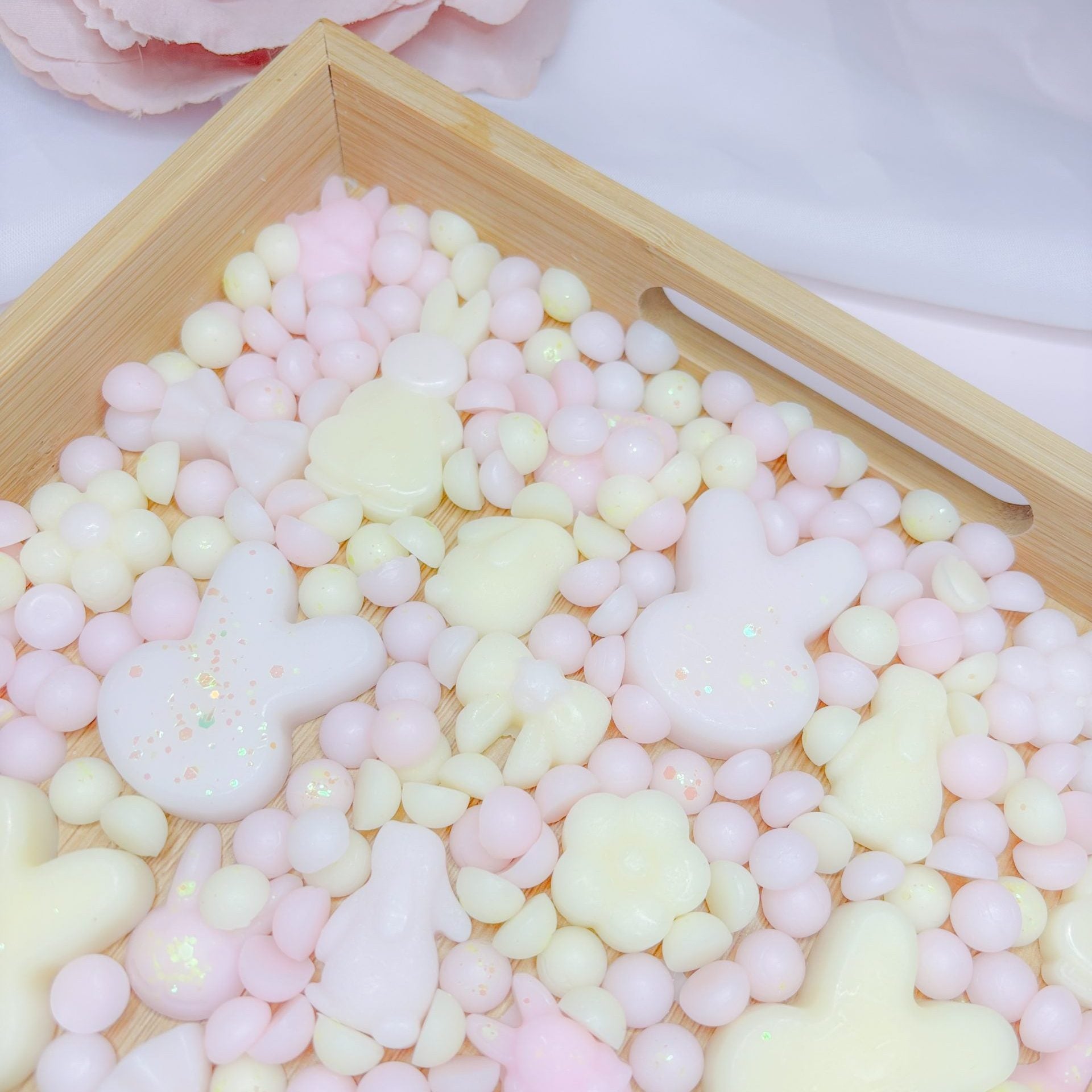 Pineapple Bunny wax melts Belfast – Pineapple & vanilla scent – Handmade tropical home fragrance by Scent Bunny

Pineapple Bunny wax melts UK – Buy wax melts online – Juicy pineapple and citrus fruity wax melts