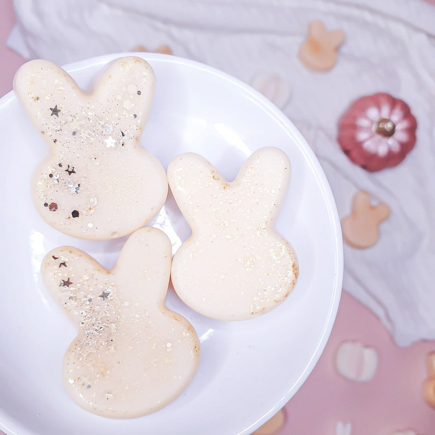 Handmade luxurious wax melts by Scent Bunny