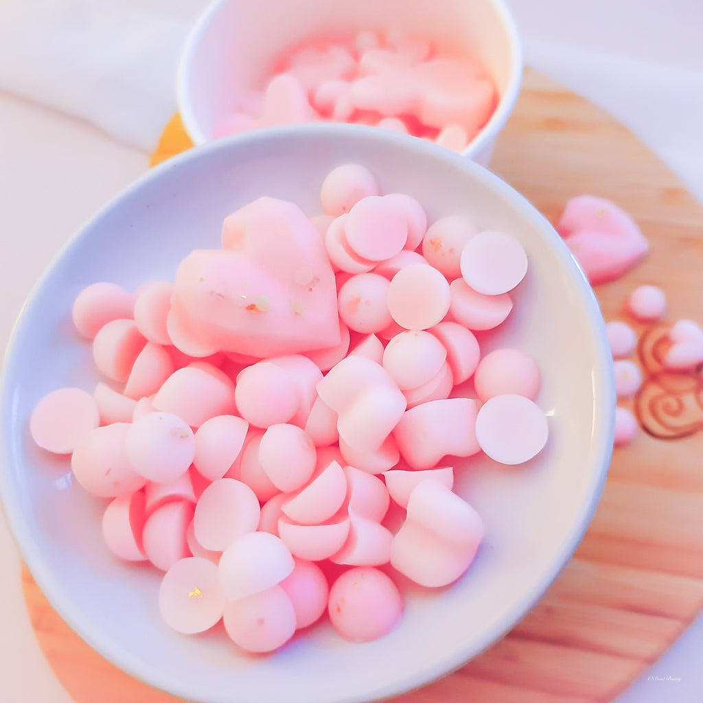 Elegant and feminine wax melts for living spaces