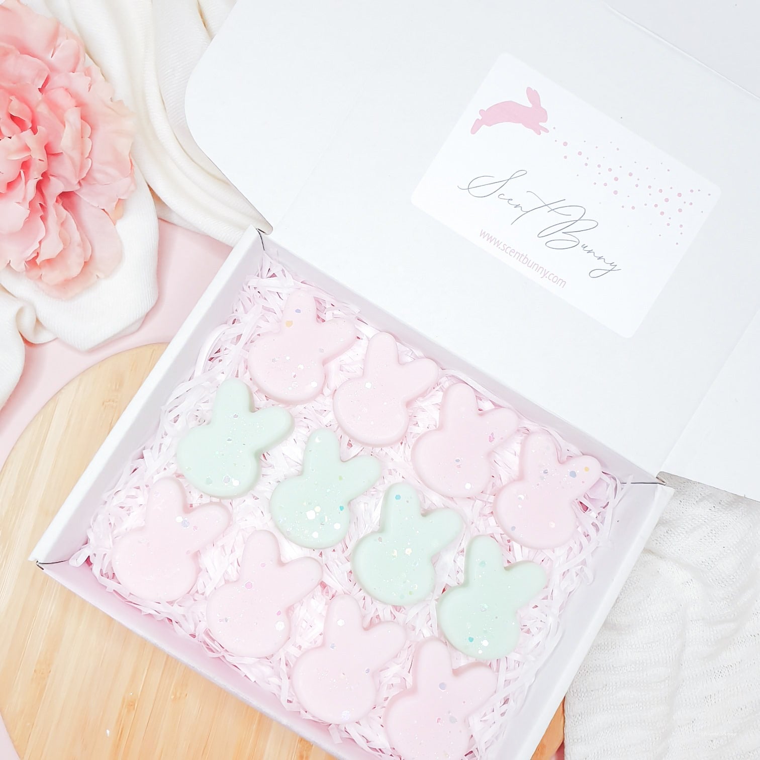 Cedar Bunny wax melts with green leaves and lavender by Scent Bunny, handmade wax melts Belfast

Forest-inspired Cedar Bunny wax melts with patchouli and musk by Scent Bunny, handmade wax melts Belfast

Hand-poured Cedar Bunny woody floral wax melts for relaxation by Scent Bunny, handmade wax melts Belfast

Tranquil earthy home fragrance wax melts by Scent Bunny, handmade wax melts Belfast