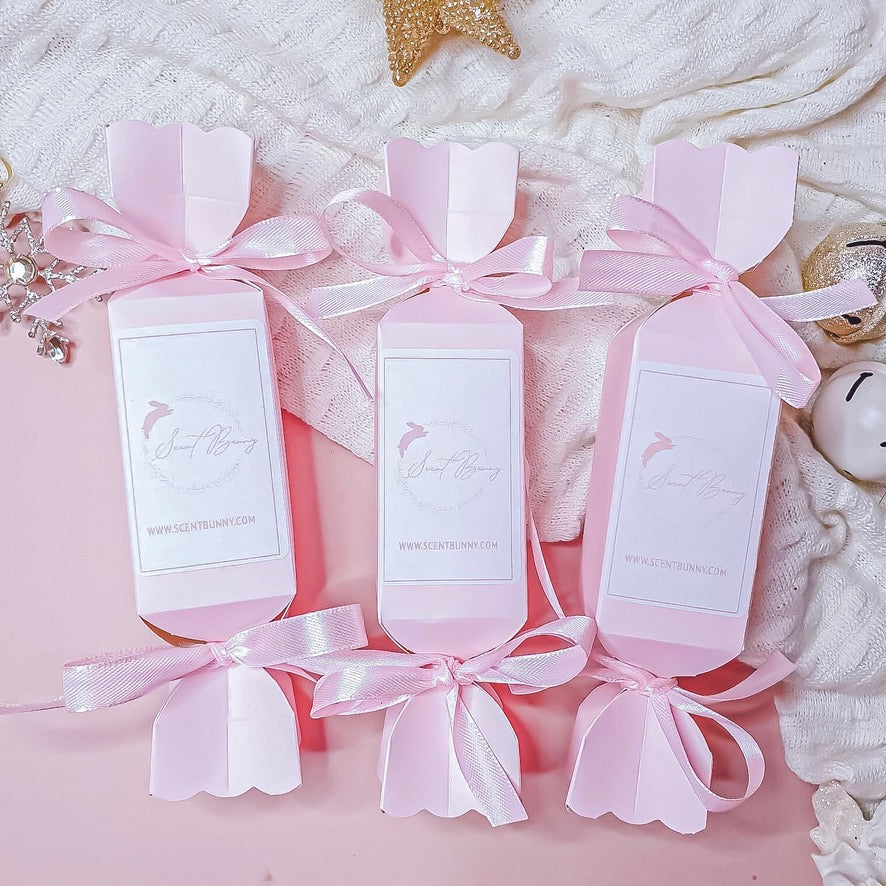 Mini Christmas crackers wax melts 25g pink gift box by Scent Bunny, handmade Belfast​

Festive Scent Bunny Christmas cracker wax melt scoopies by Scent Bunny, handmade wax melts Belfast​

Cute pink Christmas wax melt gift box scoopies by Scent Bunny, handmade Belfast​

Stocking filler Christmas wax melts gift set by Scent Bunny, handmade Belfast​