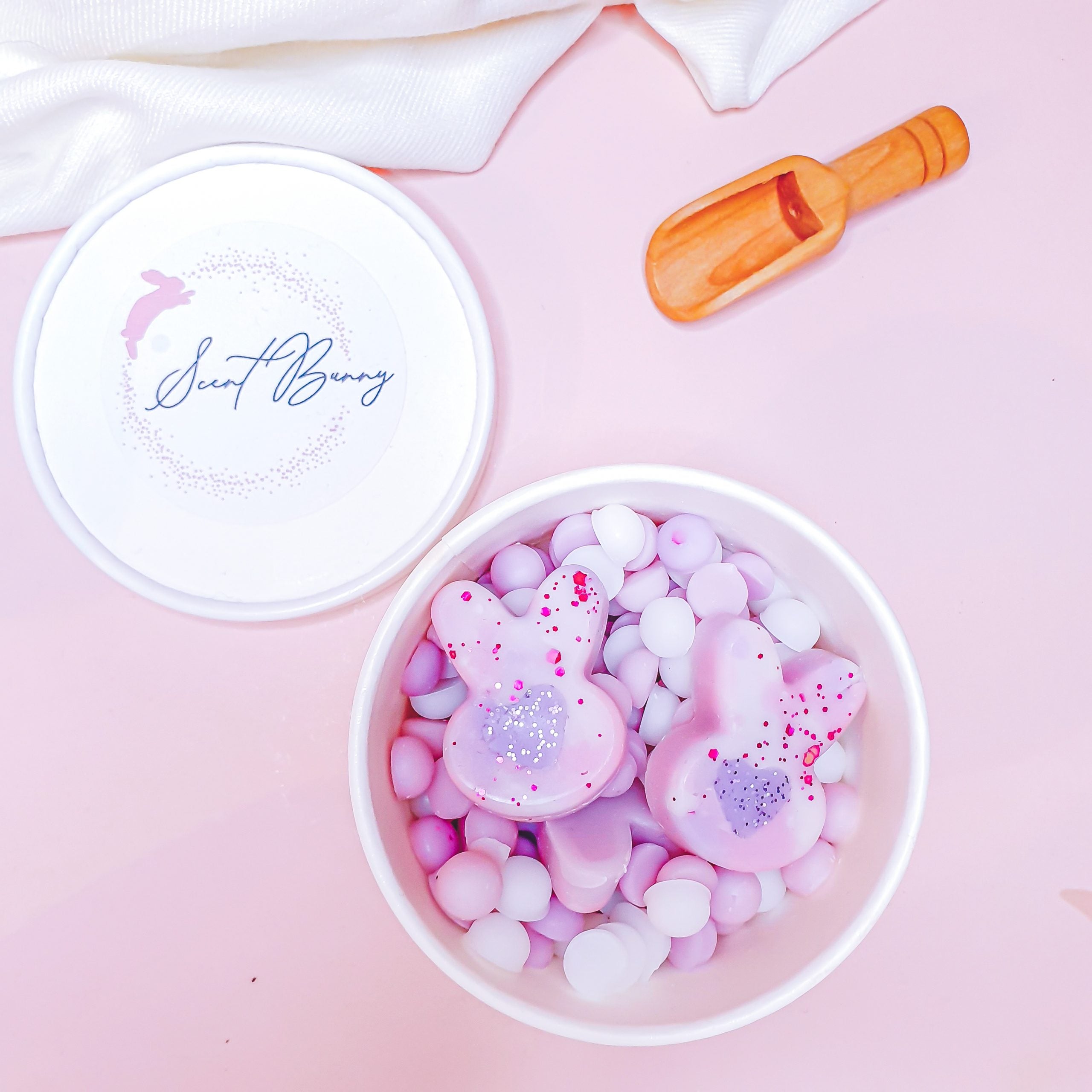 Soft musk and lavender candle alternative for calm homes