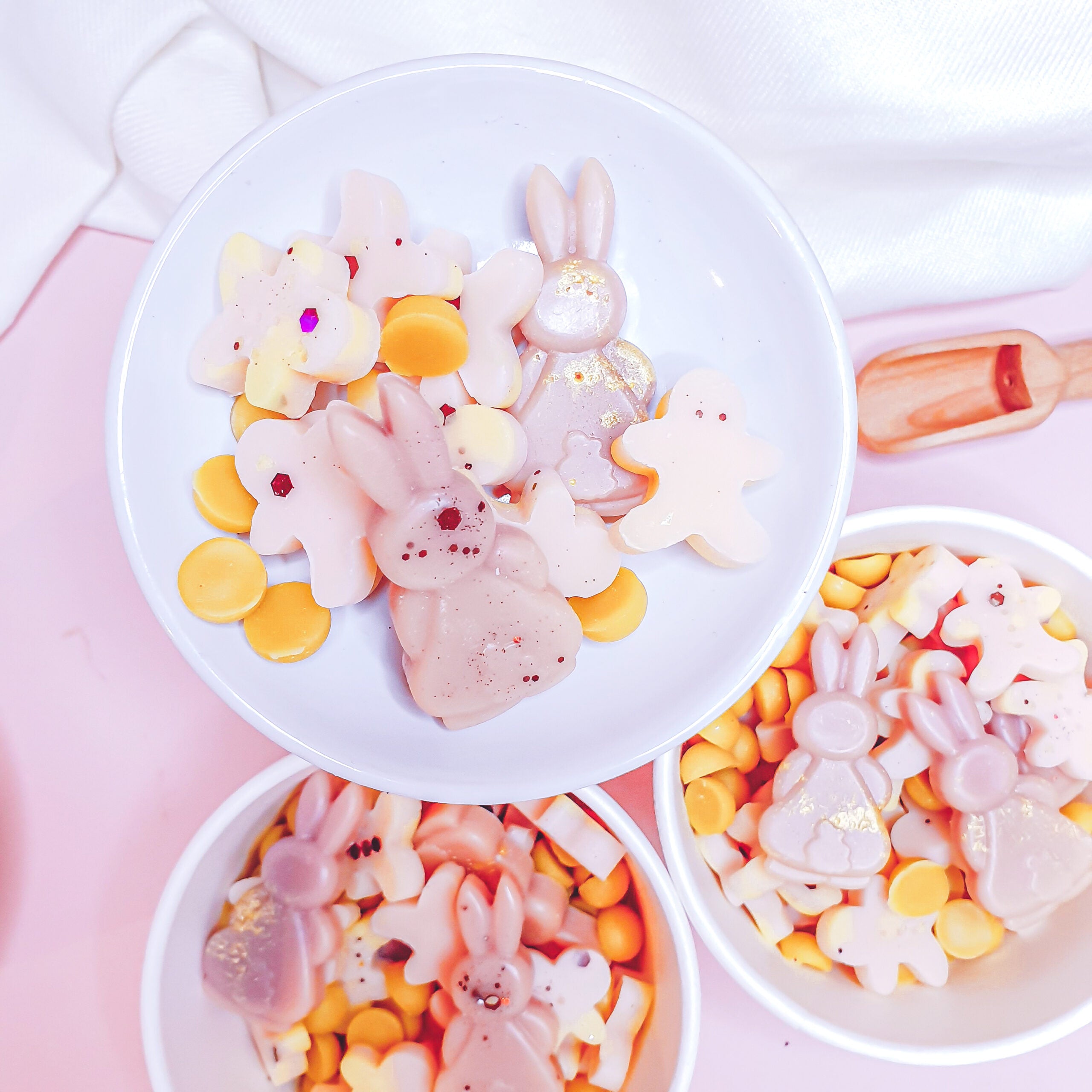 
Handmade rich and delicious wax melts by Scent Bunny