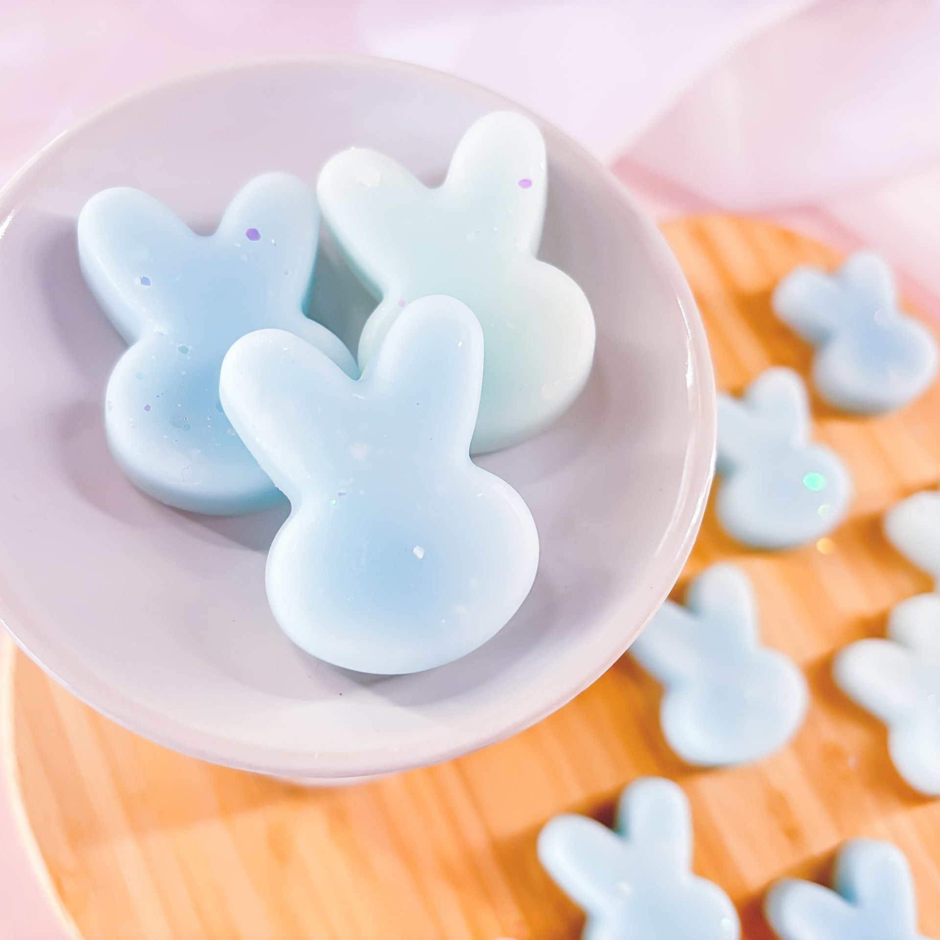 Tea Bunny fragrance – Handmade home scent UK – Tea and cucumber wax melts for relaxing spaces