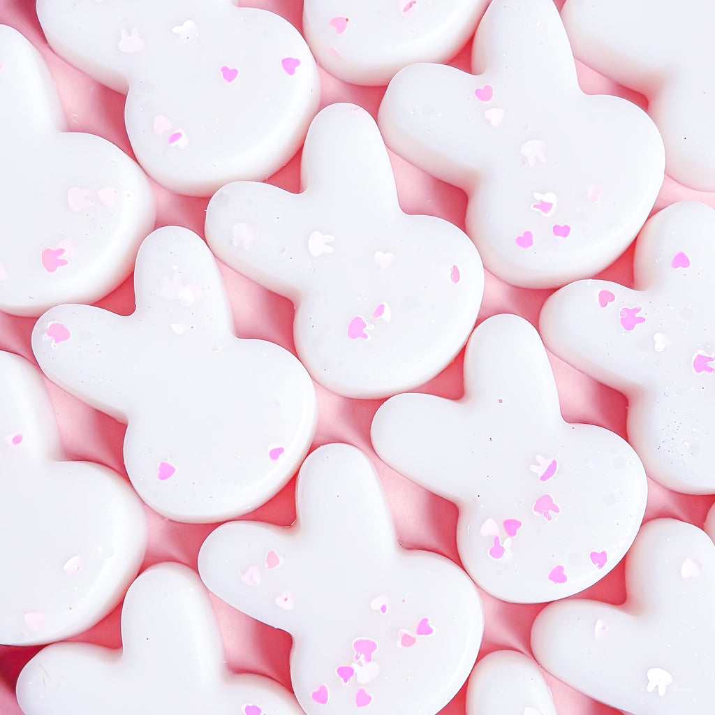 Pure Bunny wax melts Belfast

Comfort Pure inspired bunny wax melts

Soft floral comfort fragrance melts

Fresh laundry style wax melts Belfast

Clean musk and orange blossom wax melts