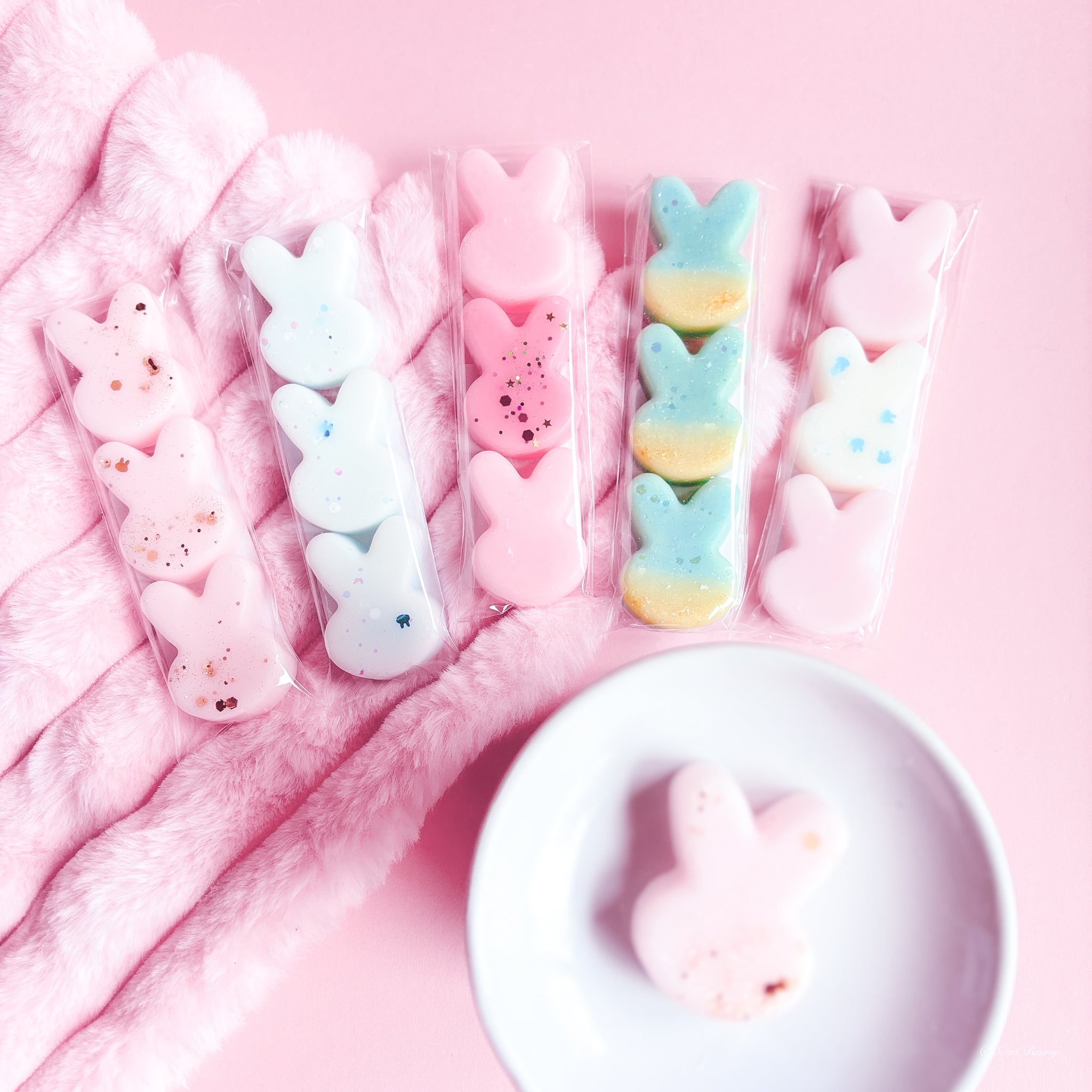 June Bunny Box handmade wax melts Belfast

Limited edition bunny wax melt gift set

Summer home fragrance box with bunny melts

Beach Bunny wax melts

Aussie Bunny wax melts

Blossom Bunny wax melts

Bunny Skies wax melts

Bunny Sands wax melts