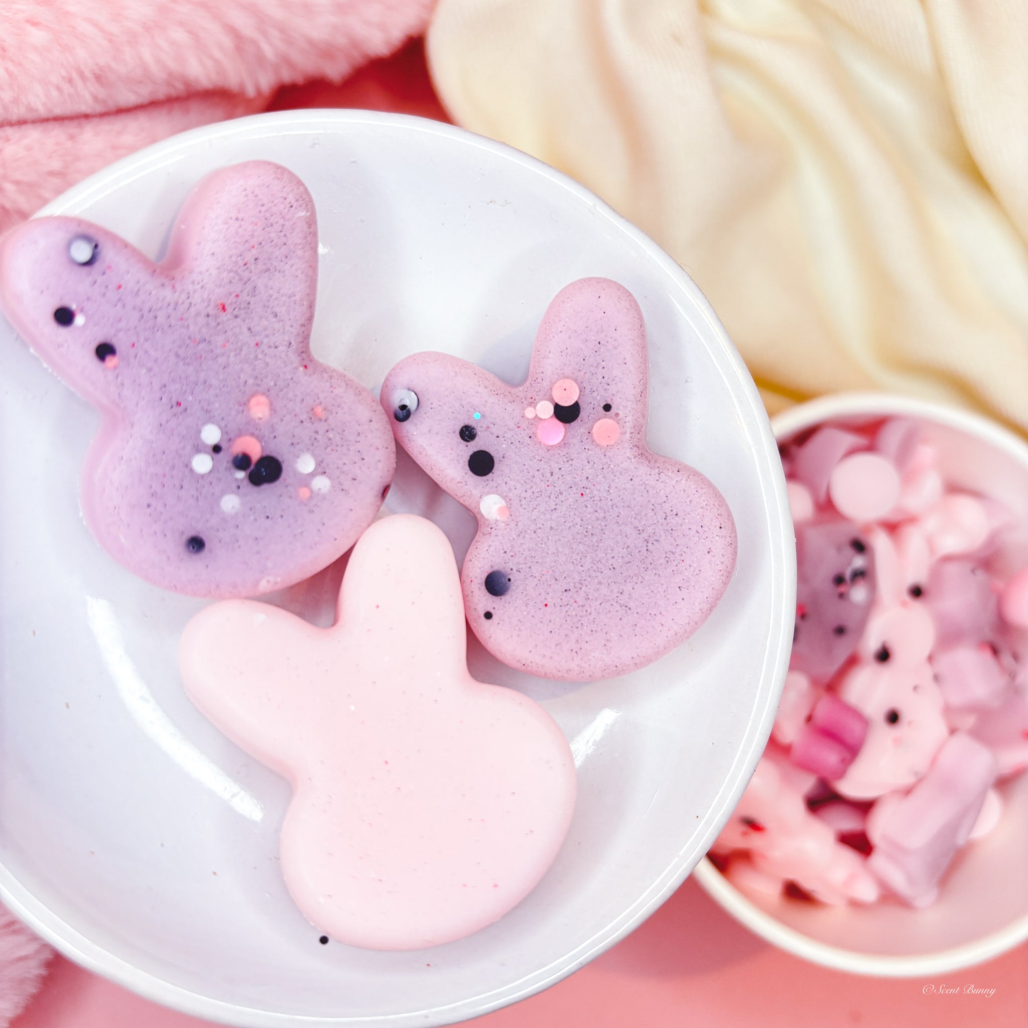 Handmade Bunny Noir Opium Wax Melts – Scent Bunny home fragrance