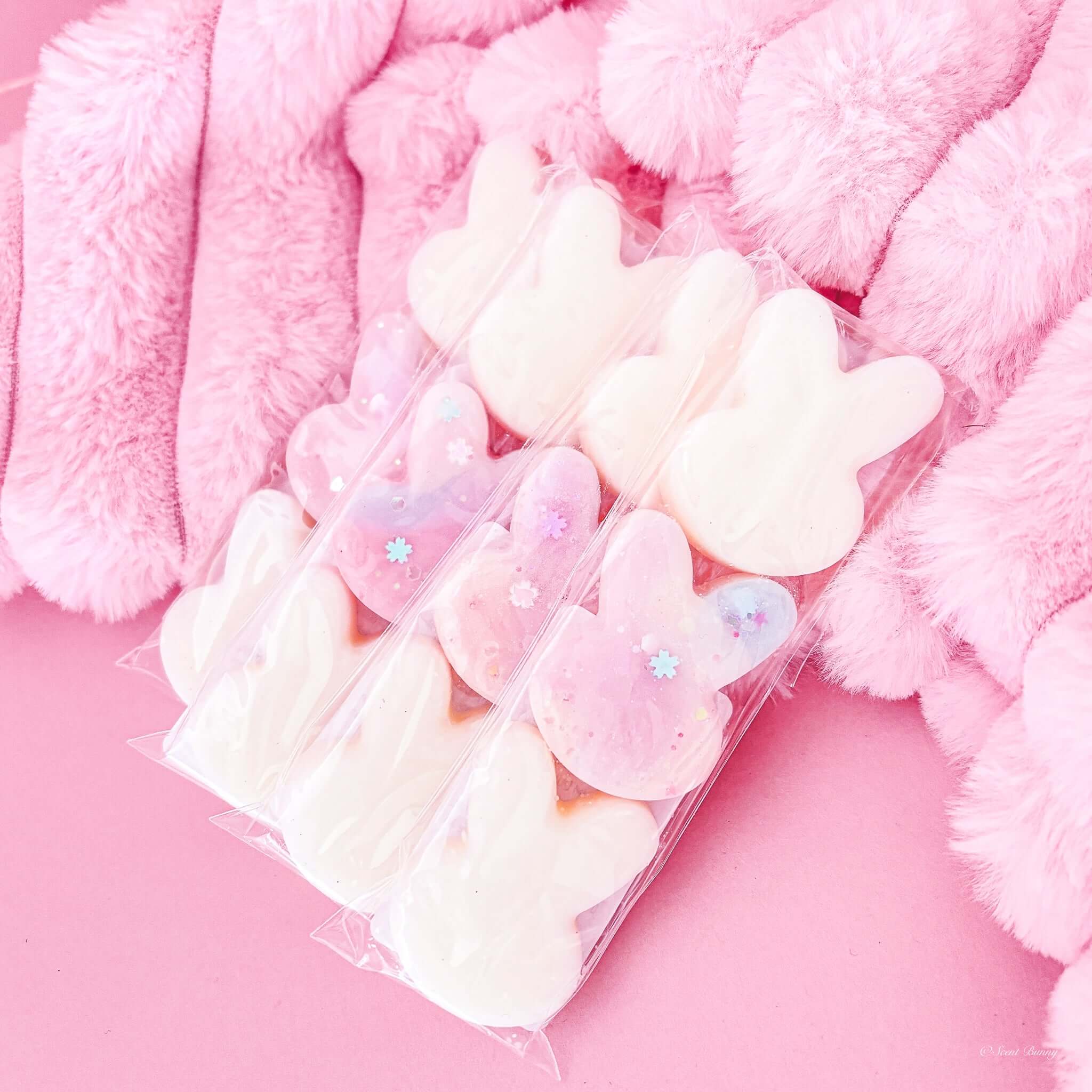 Drift into dreamland with Jammy Time Bunny Wax Melts—a calming blend of baby freesia, lavender, and sweet pea for a peaceful, cozy home.