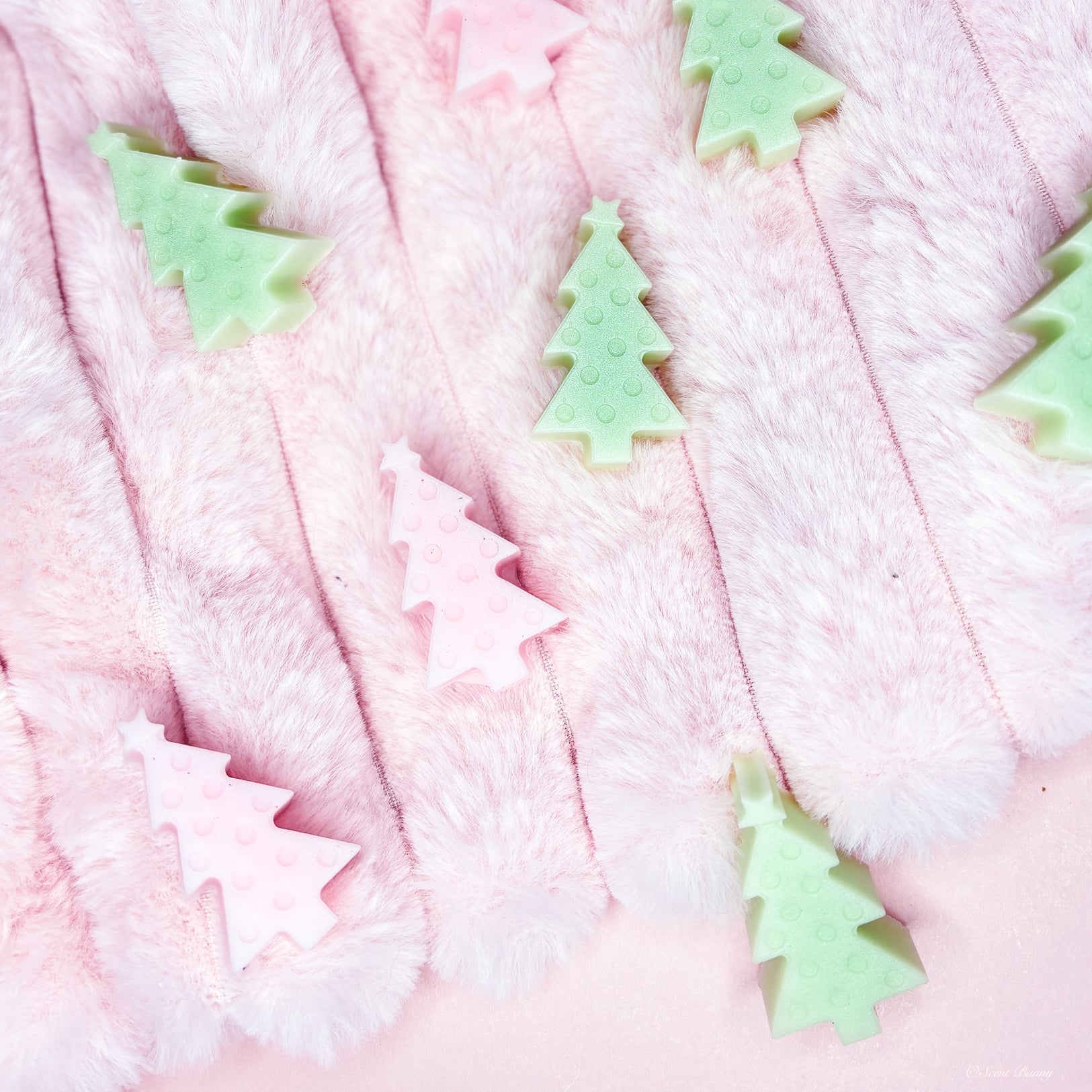 Cedar Bunny wax melts with green leaves and lavender by Scent Bunny, handmade wax melts Belfast

Forest-inspired Cedar Bunny wax melts with patchouli and musk by Scent Bunny, handmade wax melts Belfast

Hand-poured Cedar Bunny woody floral wax melts for relaxation by Scent Bunny, handmade wax melts Belfast

Tranquil earthy home fragrance wax melts by Scent Bunny, handmade wax melts Belfast