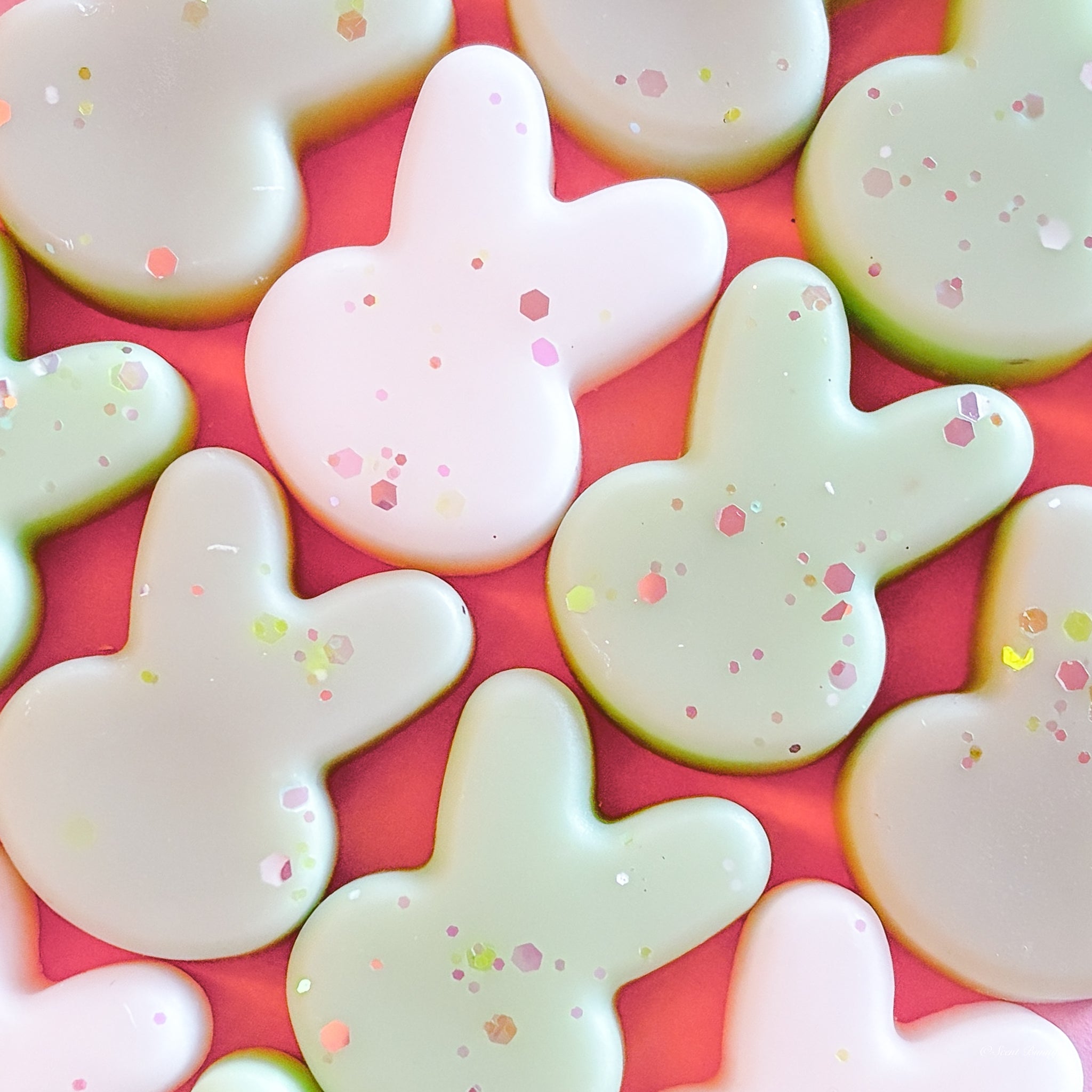 Irish Bunny wax melts with fresh citrus and sea air notes by Scent Bunny, handmade wax melts Belfast

Coastal-inspired Irish Bunny wax melts with green moss and vetiver by Scent Bunny, handmade wax melts Belfast

Hand-poured Irish Bunny wax melts evoking Irish coastline freshness by Scent Bunny, handmade wax melts Belfast

Clean and uplifting coastal home fragrance wax melts by Scent Bunny, handmade wax melts Belfast