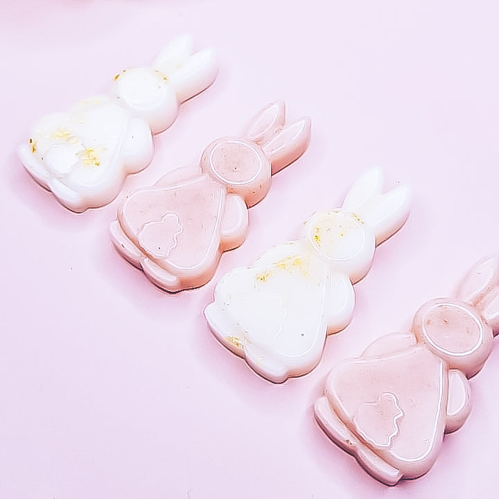 Rich vanilla and spiced amber wax melts UK – Indulgent Bunny