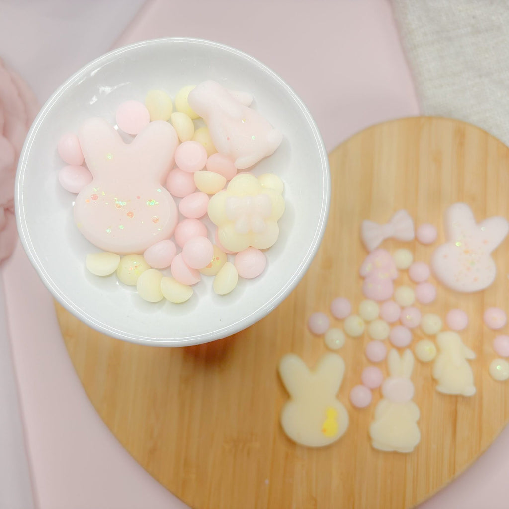Pineapple Bunny home fragrance – Tropical pineapple vanilla wax melts – Handmade fresh summer scent

Pineapple Bunny wax melts – Pineapple, lime & red berry blend – Cheerful tropical fragrance Belfast