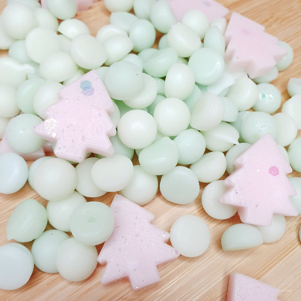 Cedar Bunny wax melts with green leaves and lavender by Scent Bunny, handmade wax melts Belfast

Forest-inspired Cedar Bunny wax melts with patchouli and musk by Scent Bunny, handmade wax melts Belfast

Hand-poured Cedar Bunny woody floral wax melts for relaxation by Scent Bunny, handmade wax melts Belfast

Tranquil earthy home fragrance wax melts by Scent Bunny, handmade wax melts Belfast