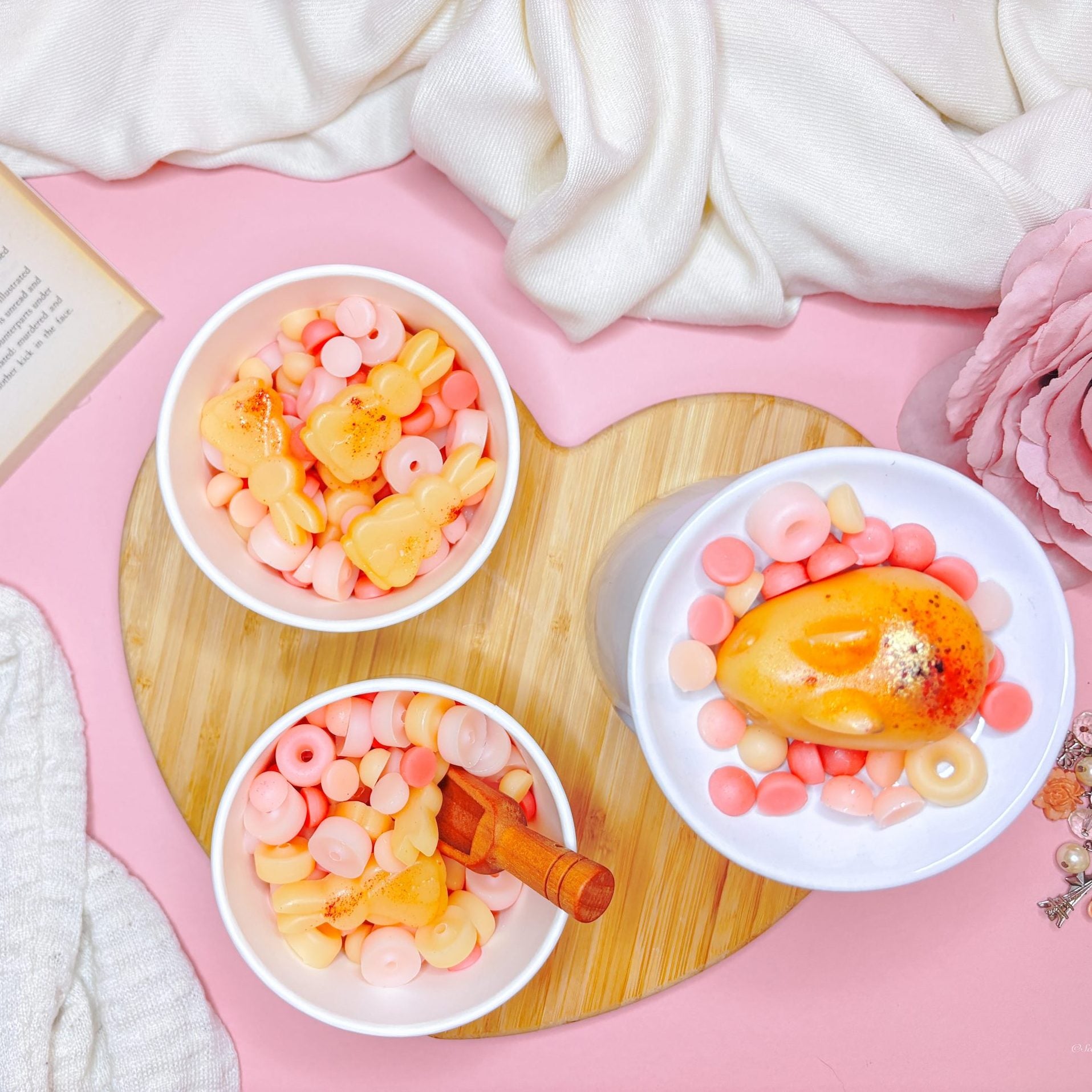 Shortbread Bunny home fragrance – Warm biscuit & vanilla wax melts – Cozy handmade sweet scent