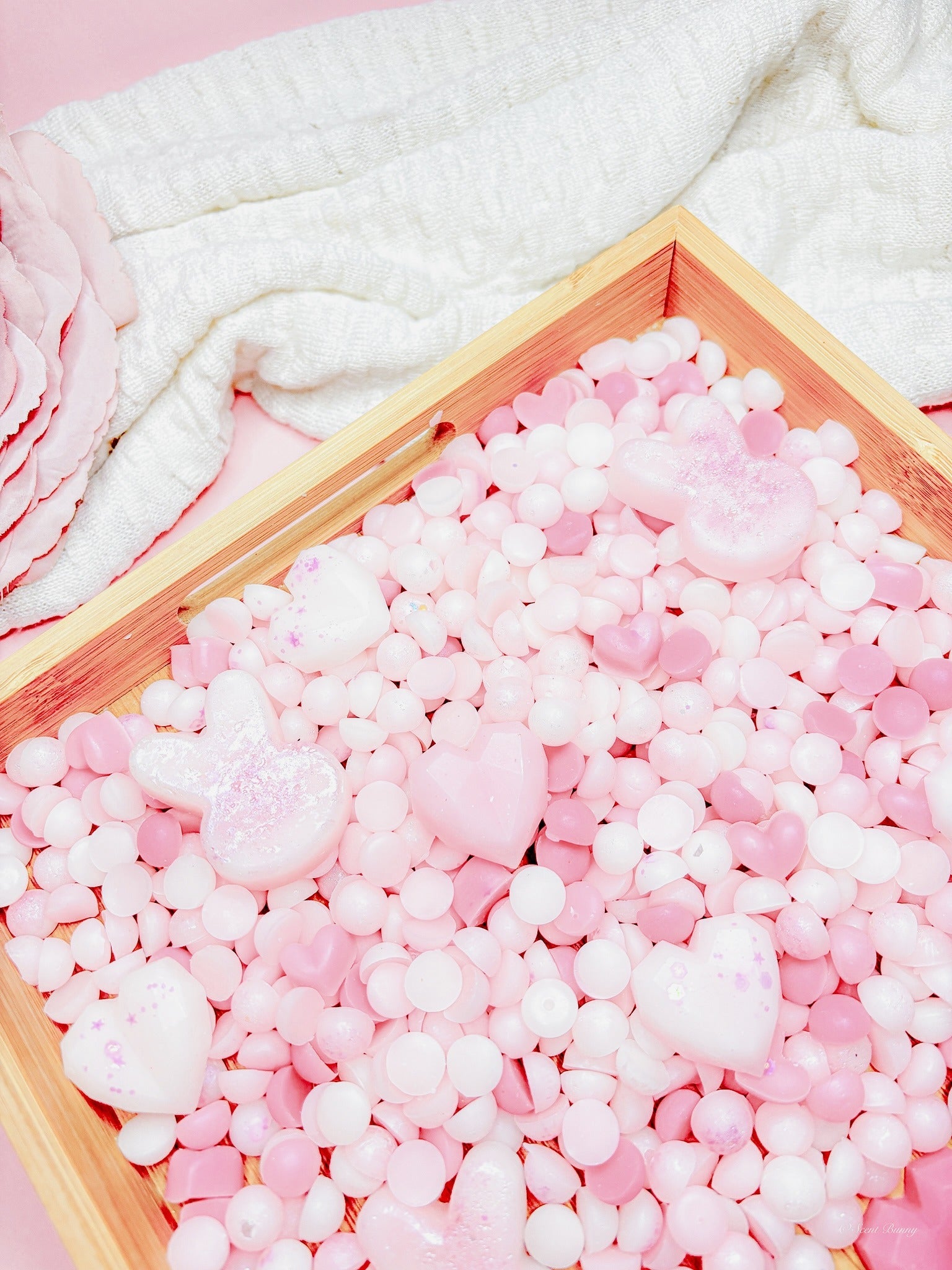 Quartz Bunny pink luxury wax melts