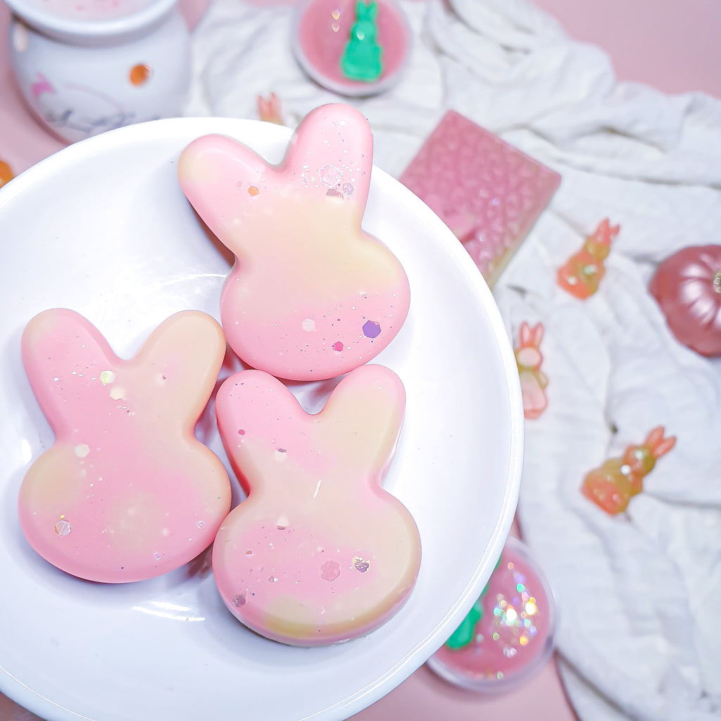 Apple Bunny Spice fragrance Belfast – Spiced apple scent UK – Handmade cozy fragrance by Scent Bunny